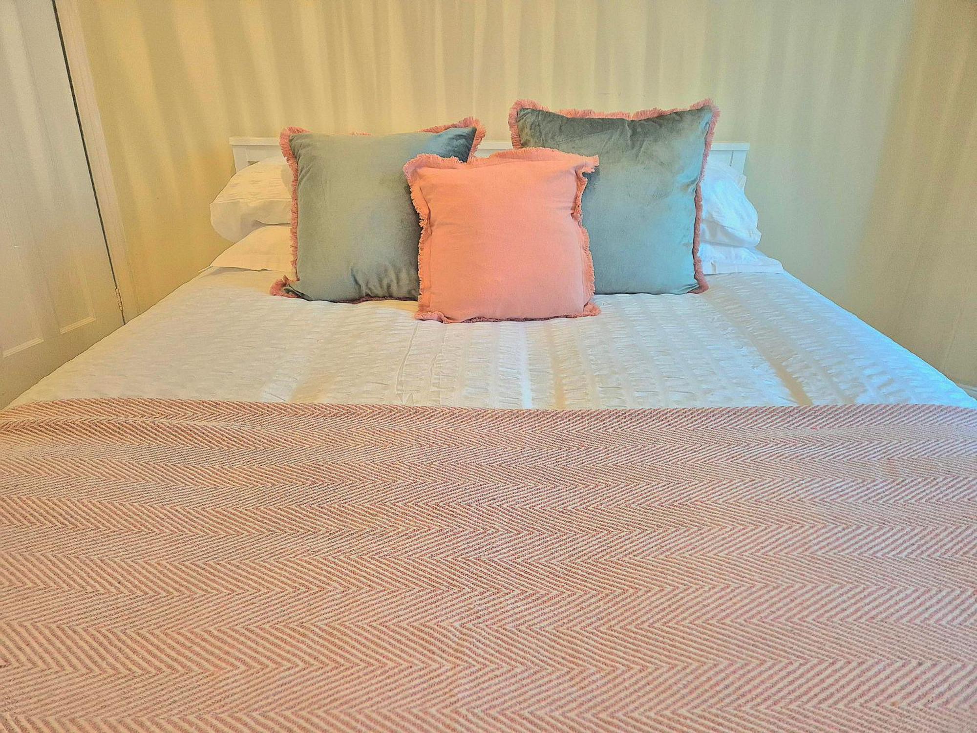 Spacious House With Parking In Excellent Location Сasa de vacaciones Cardiff